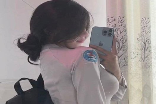 น้องสาวที่หลงใหลกับสื่อลามก