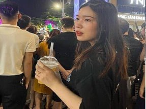 Linh Miu แสดงคลิปร้อน